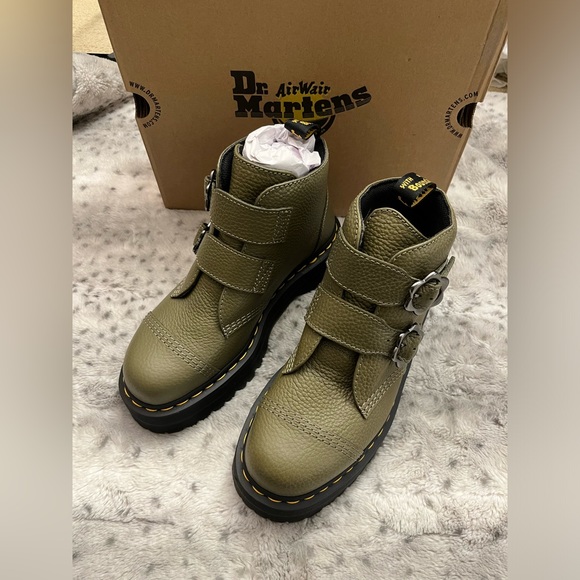 Dr Martens DEVON FLOWER BUCKLE PLATFORM MSRP$240 in Khaki Green RARE FIND COLOR - Picture 10 of 16